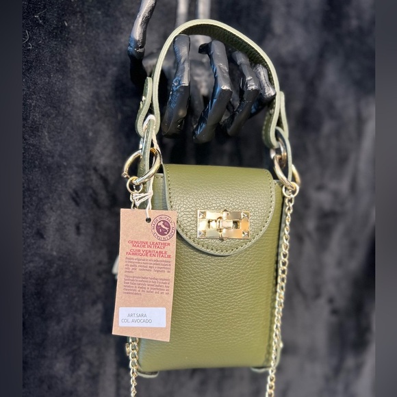 💚💚NWT-ANNA POALA Olive Green GENUINE Leather Stud Phone Holder Crossbody Bag 💚💚 - Picture 12 of 13